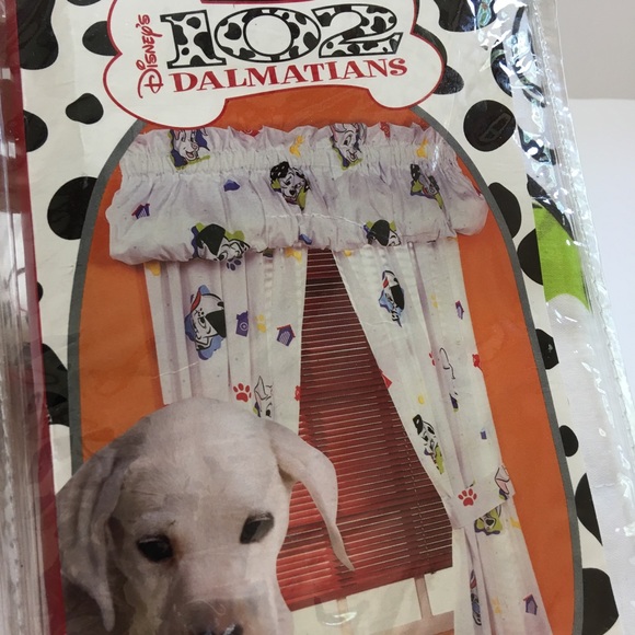 2- 102 Dalmatians Disney Window Valance Spots Dogs - Picture 2 of 3